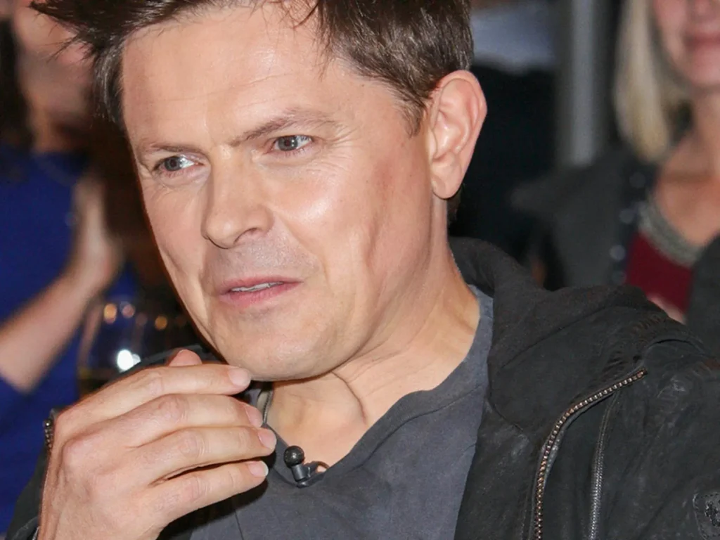 michael patrick kelly ehefrau